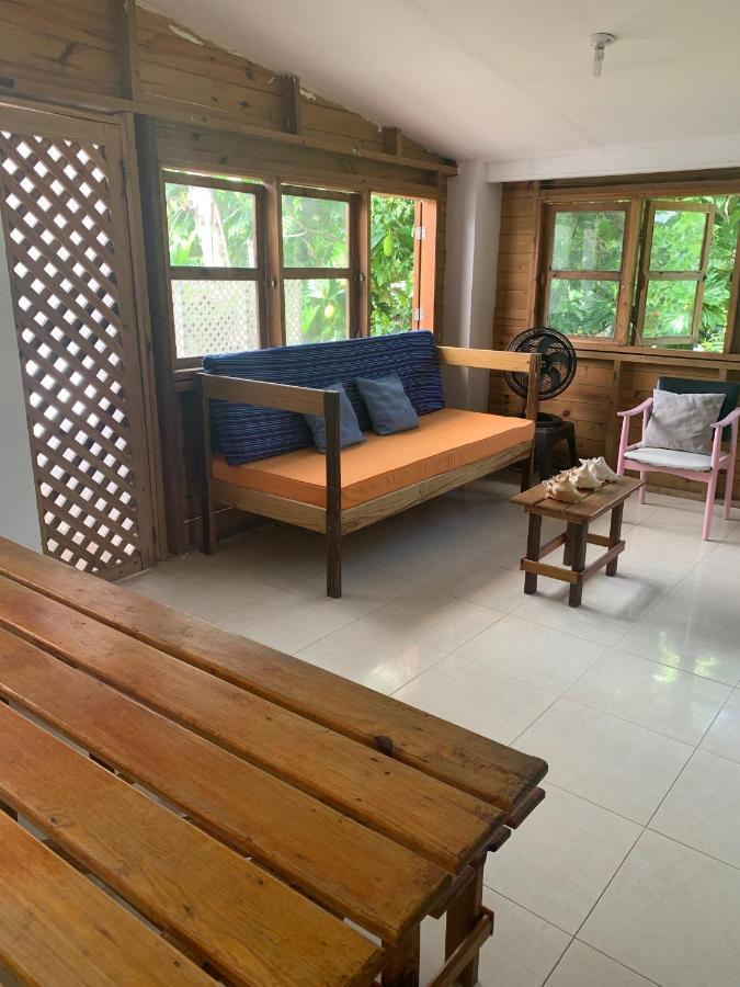 Hostal Casaluna San Andres Exterior photo